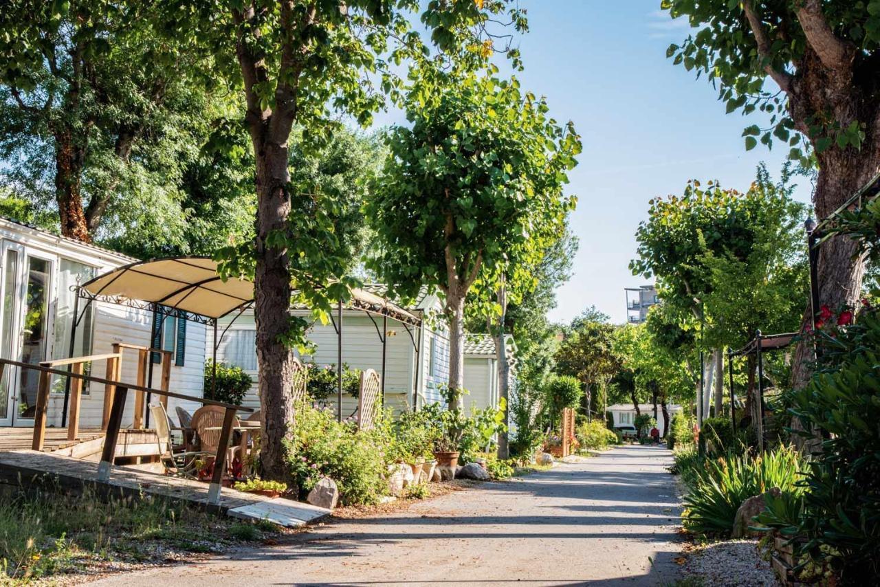 Riviera Azur Antibes Ξενοδοχείο Εξωτερικό φωτογραφία